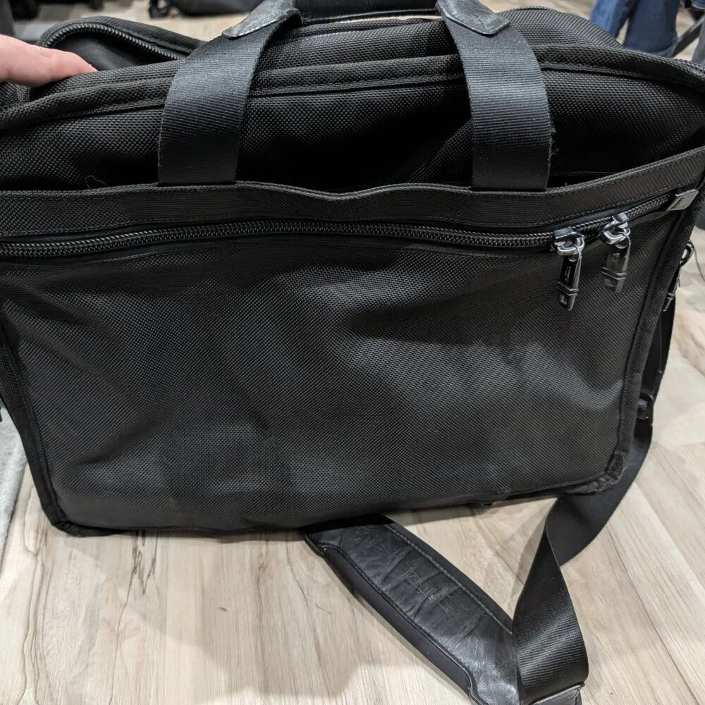 Tumi - AlphaX Laptop Briefcase - Expandable Organizer